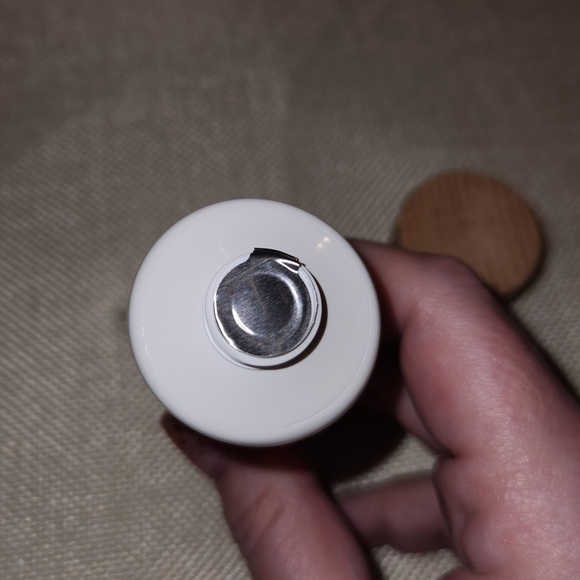 Feel Free Cosmos Vitamin Drop Serum - Picture 3 of 6